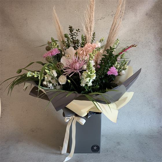 Melanie Modern Mama Bouquet